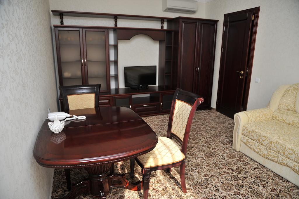 Slava Hotel Zaporizhia Zimmer foto
