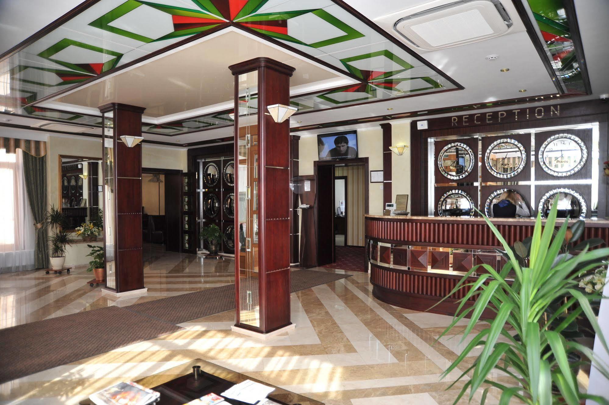 Slava Hotel Zaporizhia Exterior foto
